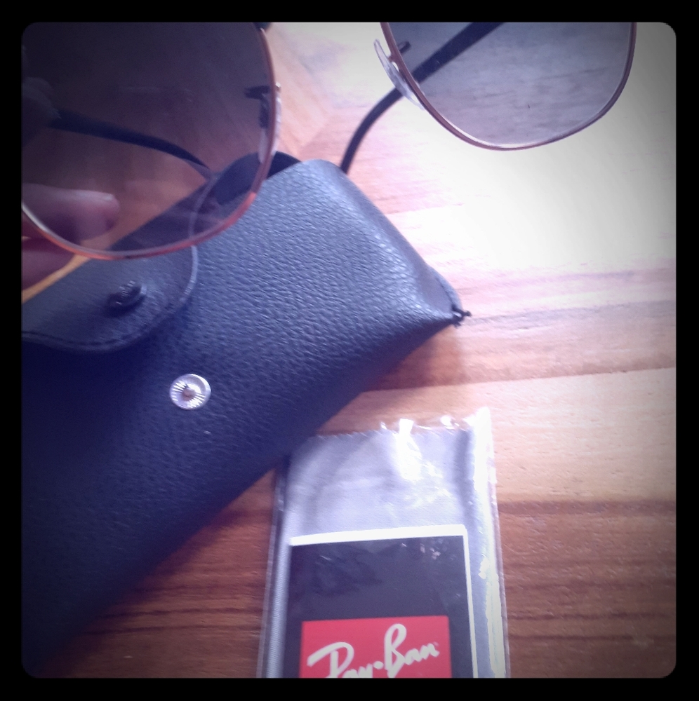 RAY BAN new sunglasses with case